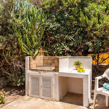Villa Marta * Cala Blanca (Menorca)